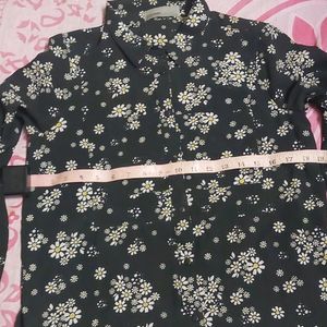 Branded Women Shirt No Used