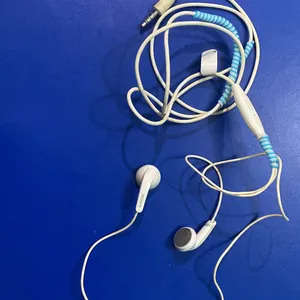 Sony Earphone Traditional Type Buds