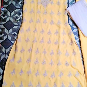 Kurta Set With Dupatta