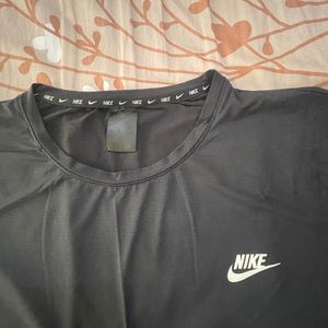 Nike Tee