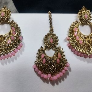 Stunning Maang Teeka And Earring set