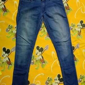 Low Waist Slim Fit Jeans