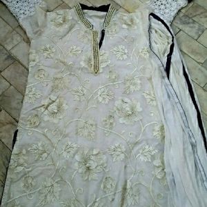 Very Beautiful Emboidery Kurti With Dupatta