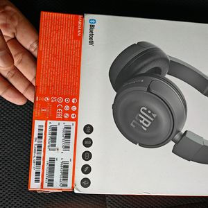 JBL 460BT 🎧 (Not 450 ) Smells Brand New