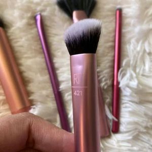 Real Techniques Makeup Brushes Set