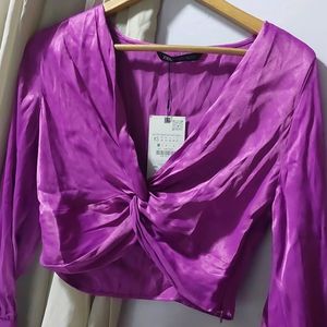 SATIN TOP WITH KNOT