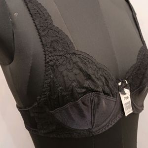 Miss Astor Non Padded Bra...32B