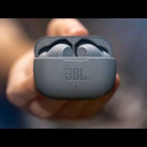 JBL 200w Bass Boosted Earbuds 😲