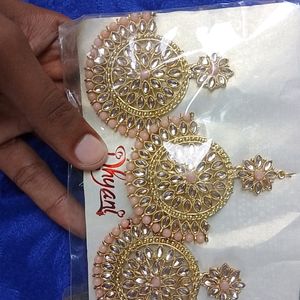 Artificial Golden Maang Tika & Earrings Set