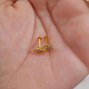 22crt Gold Studs