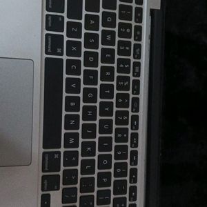 Macbook Pro Without Display RAM And Charger