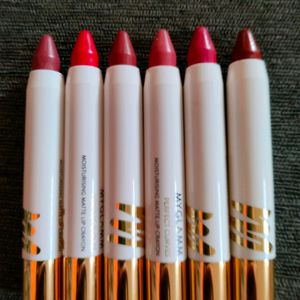 Myglamm Perfect Curve Lip Crayon