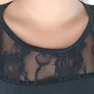 Black Dress Net On The Neck And Hand Line