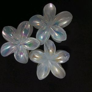White Flower clips