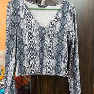 Shien Snake Pattern Crop Top