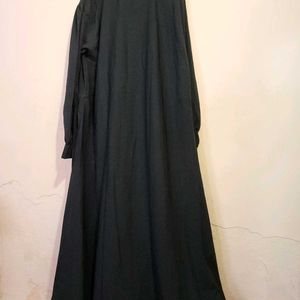 Abaya Front Pleated