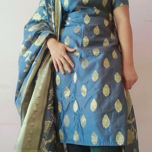 Banarashi Kurti Set