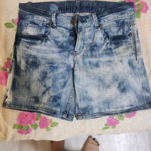 Women  BRANDED Shorts