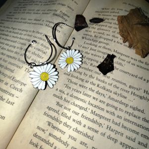 Daisy Earrings