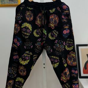 Artsy Skull Print Sweatpants