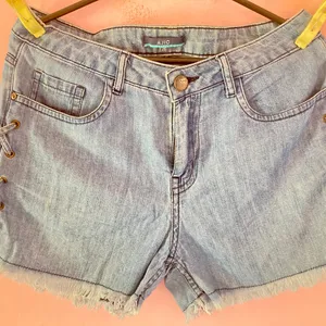 AJIO stylish denim shorts