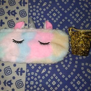 Combo Of Women Fur Pouch And Gift Basket