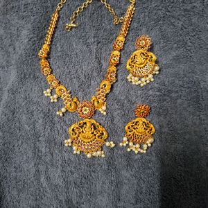 Necklace Set