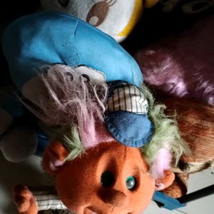 4 Stuffed Toys