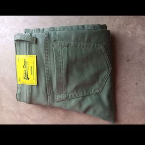 Green Mans Jeans 32 Size