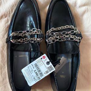 ZARA CHAIN LOAFERS