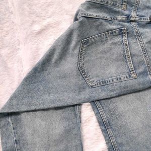 H&M Straight Ripped Jeans 32