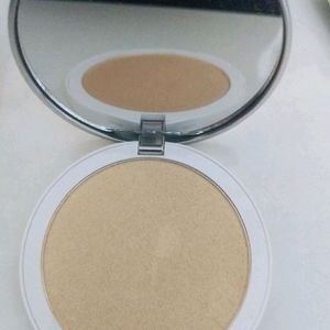 Kay Beauty Illuminating Sunlit Gold Highlighter