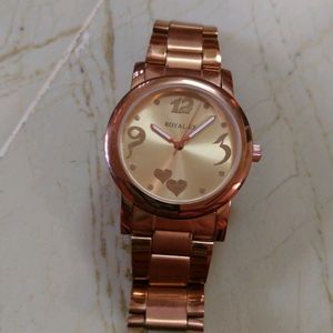 Rose Petals Golden Watch For Women