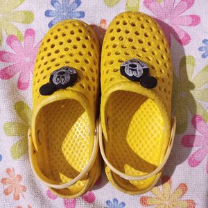 KIDS CROCS TYPE MICKEY MOUSE FOOTWEAR