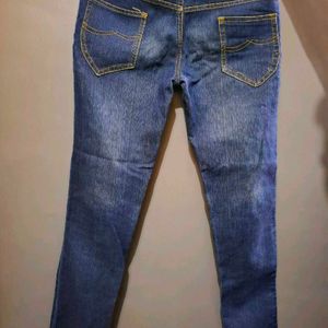 Offer Price! Stylish Blue Jeans👖