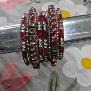 Red Bangles Set