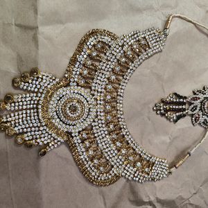 2 Jewellery Neckpiece