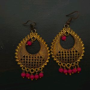 Set of 2 Golden Oxidised Earrings