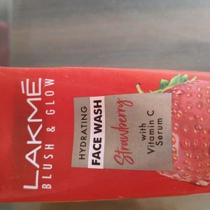 Lakme Strawberry 🍓 Face Wash Branded