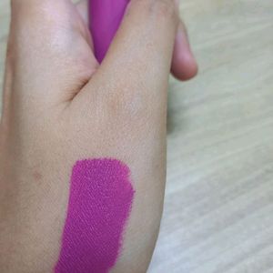 MAC Liquid Lipstick Tailored To Tease