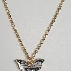 GREY BUTTERFLY NECKLACE 💓