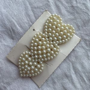 coquette pearl heart shaped Hair Clip