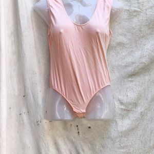 CUTE PEACH BODYSUIT