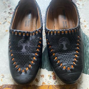 Ethnic Shoes Leather