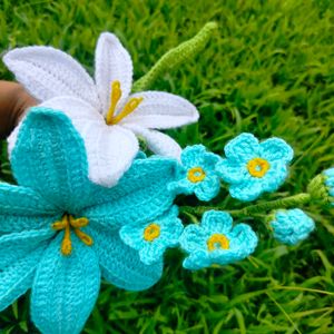 Crocheted Flower Gor Gifting Purpose