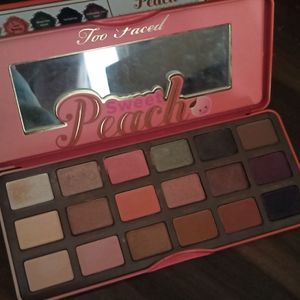 eyeshadow pallette