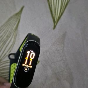 MI Band 4 With Charger