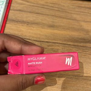 Myglamm Bold In Ibiza  Lipstick