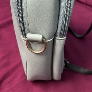 Elegant Slingbag Cum Backpack