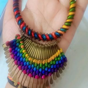 Multicolour Neckpiece